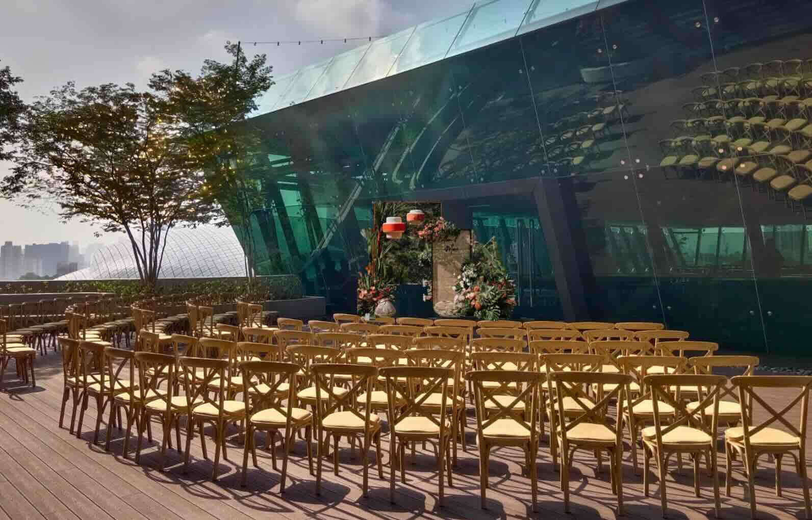 Colony-rooftop-glassbox-outdoor-area