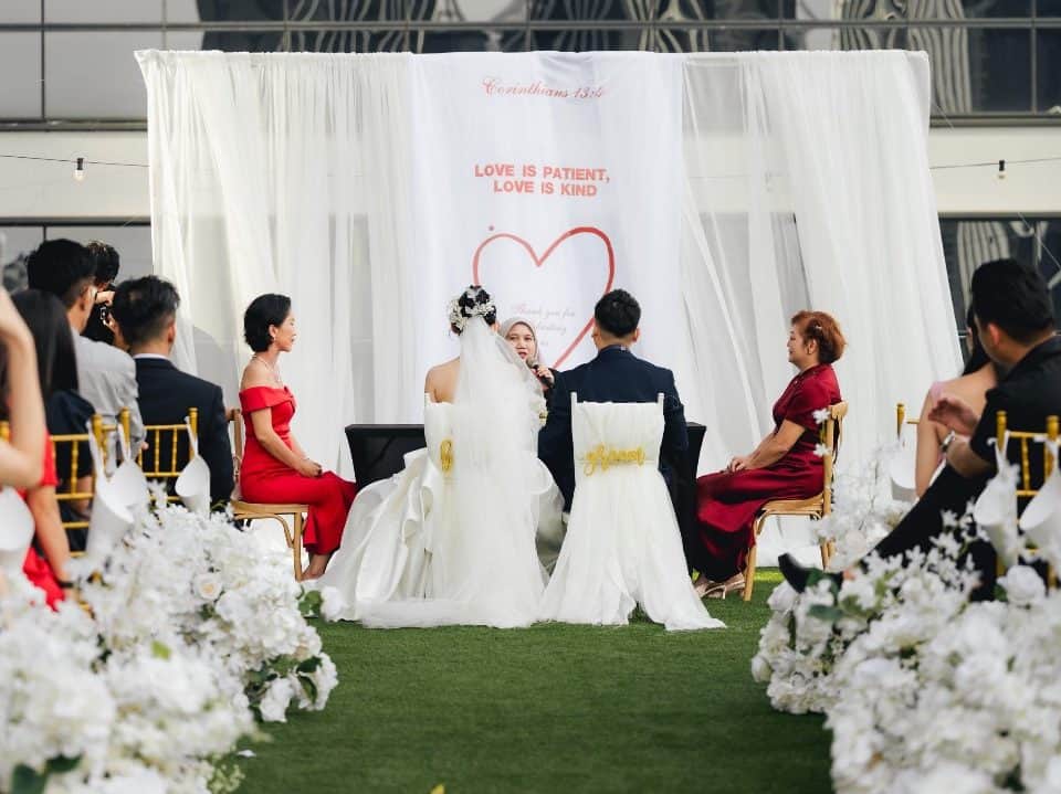 intimate-wedding-reception-venue-at-colony