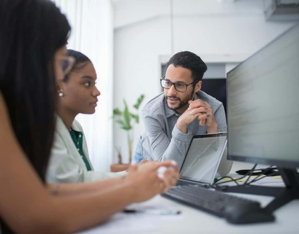 office-workers-discussing-project